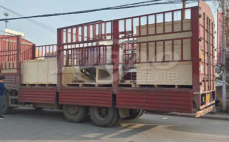 江西宋先生訂購的真空上料機木箱打包完畢，準(zhǔn)備發(fā)貨